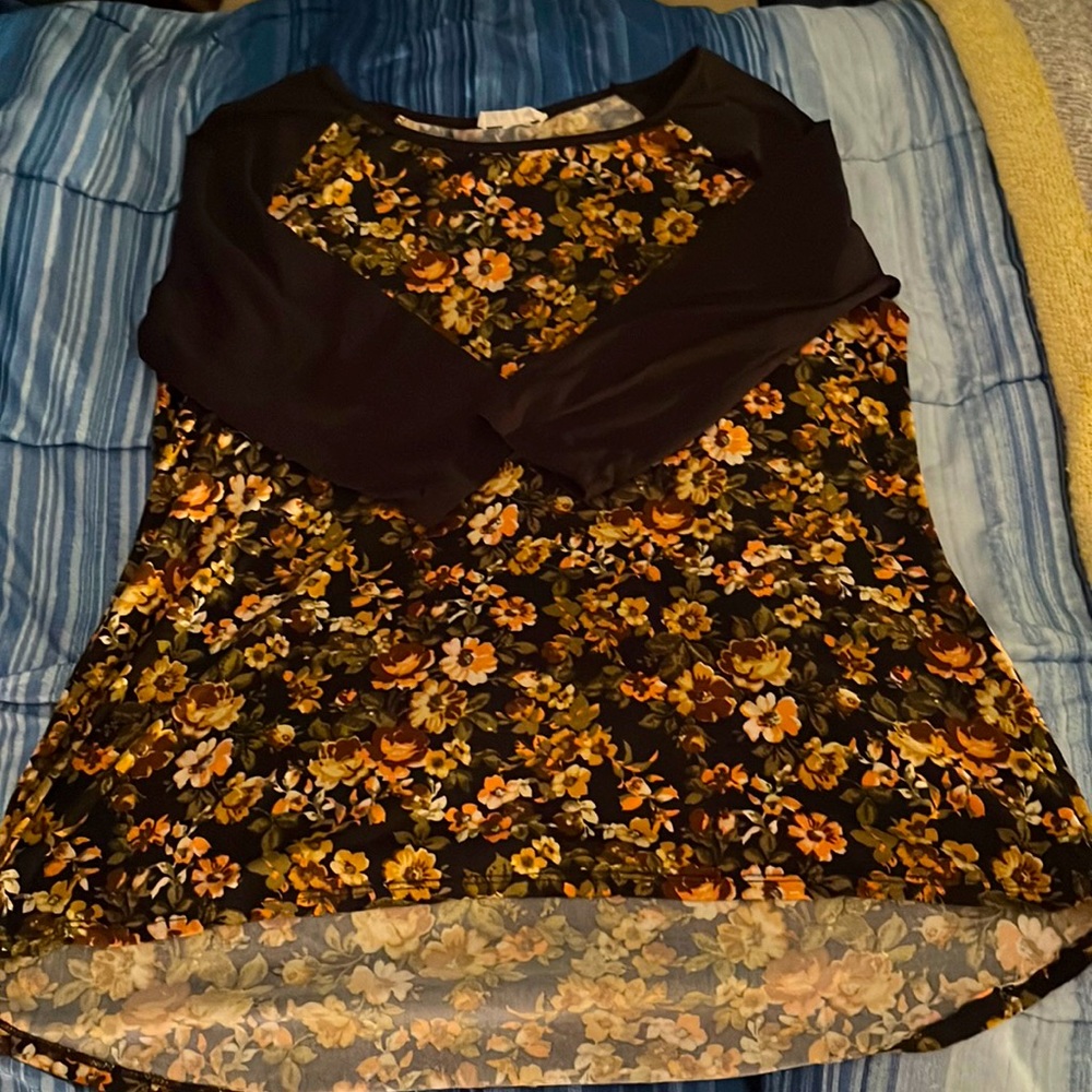 Nabee - Size unknown but appears to be a L or XL - Black with orange & green